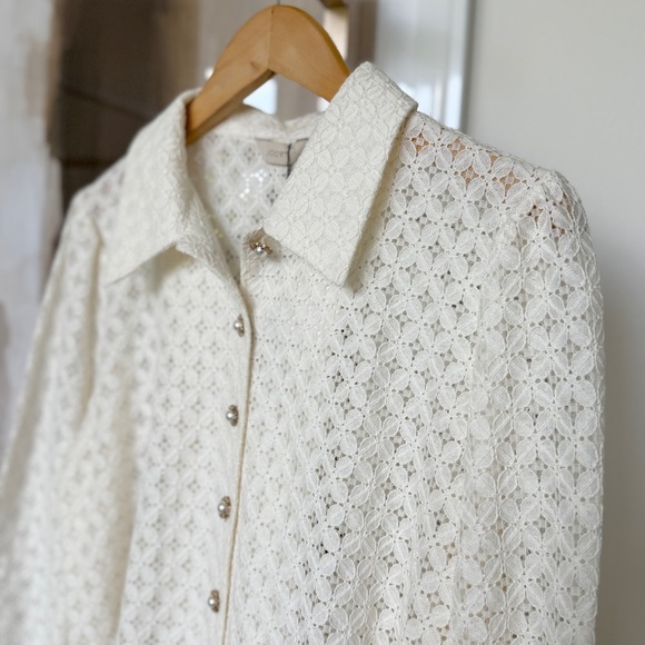 NWT! JOOR'TI Women's Ivory Collared Lace Blouse with Pearl Button Accents Size M - Picture 3 of 10